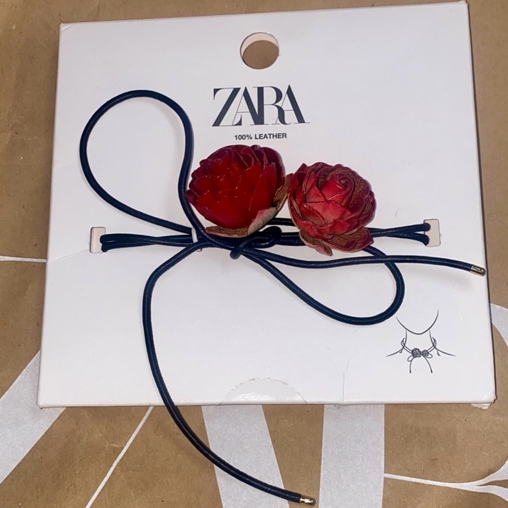 Zara leather roses cord necklace, 100% leather